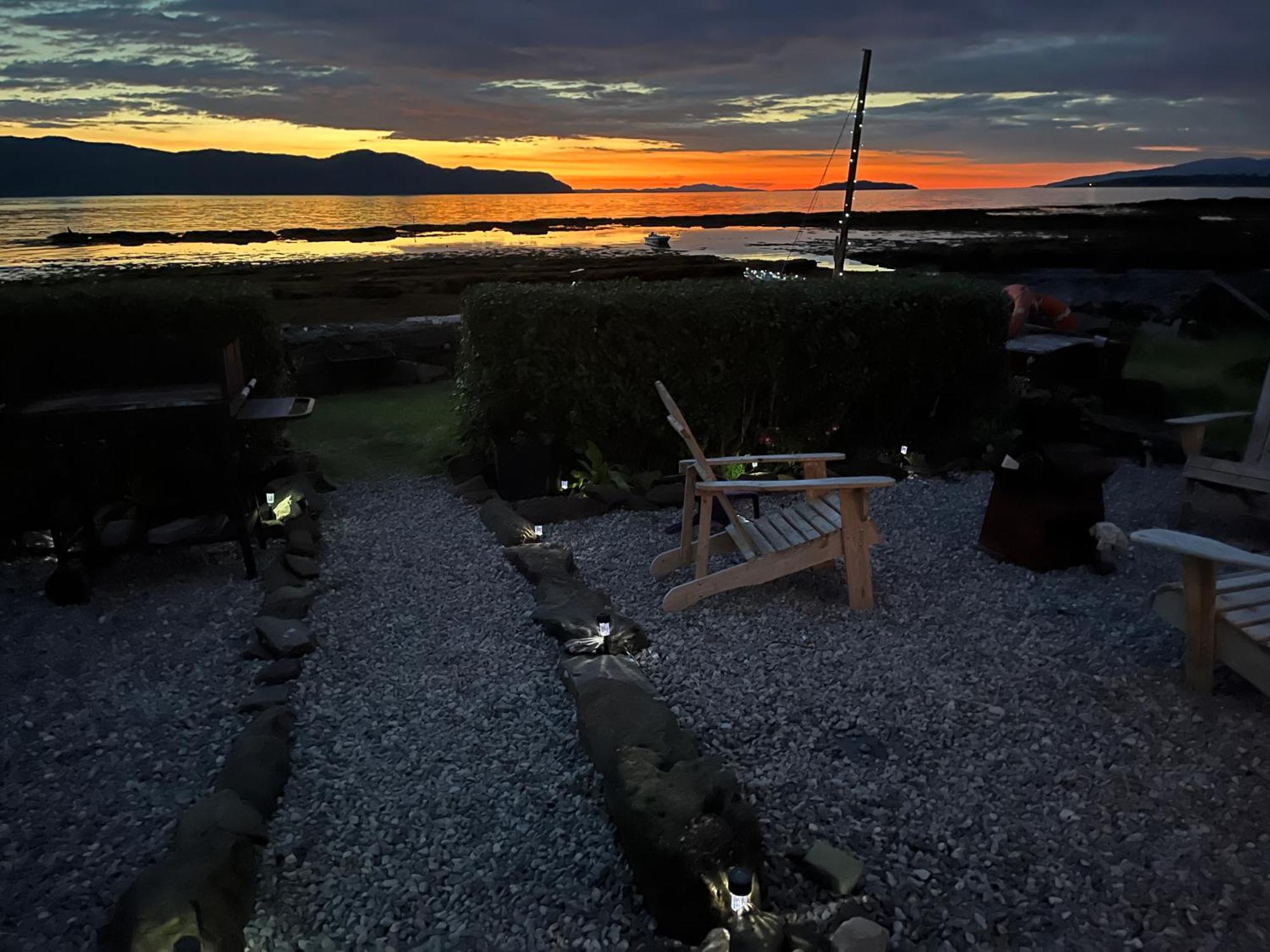 Carnmhor, Isle Of Skye - Stunning 242 Year Old Cottage On Its Own Sea Shore! Breakish Exterior foto